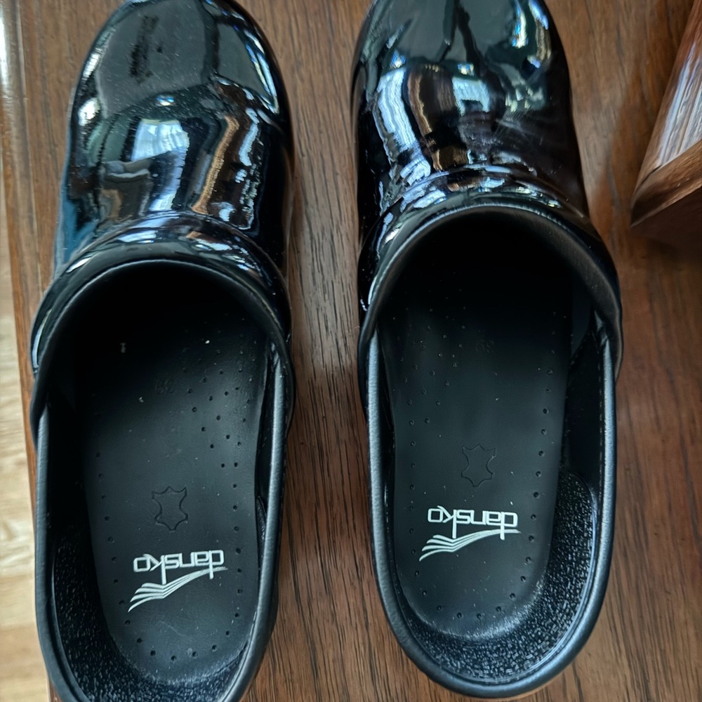 Dansko woman’s  Shiny Black Dress Shoes